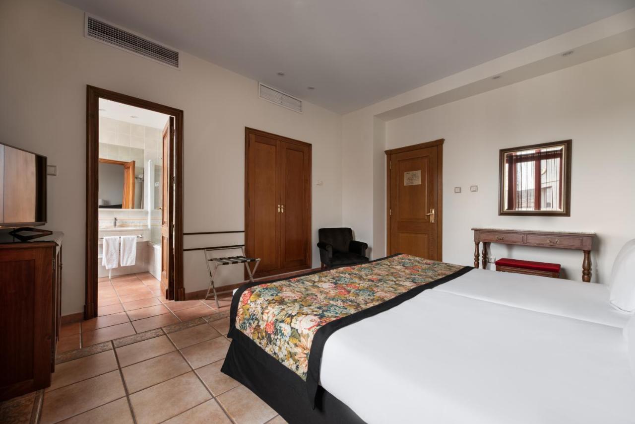 Exe Alfonso Viii Hotel 4*