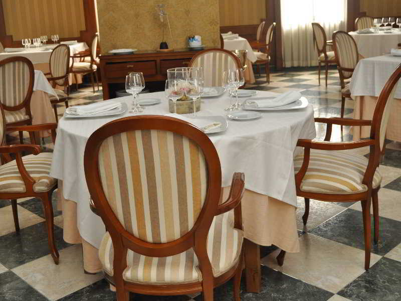 Exe Alfonso Viii Hotel
